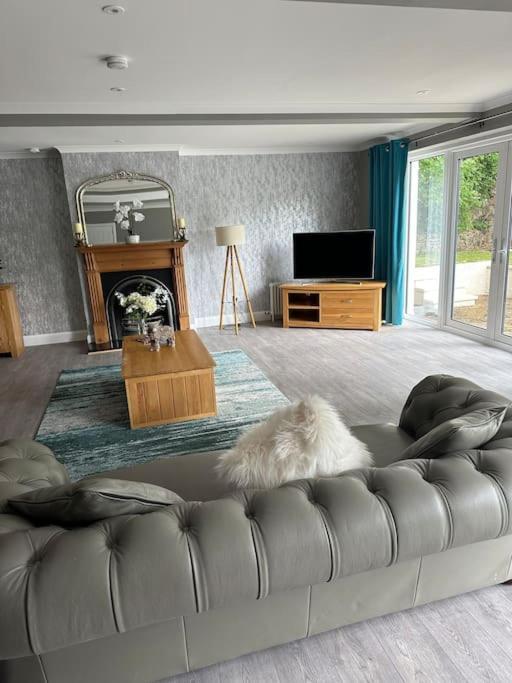 Cameron Coach House Modern Property In Murrayfield Edinburgh Exterior photo