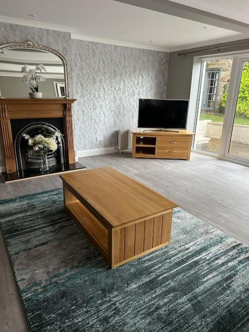 Cameron Coach House Modern Property In Murrayfield Edinburgh Exterior photo